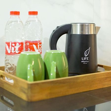 Life Emerald Hotel Surabaya Ngoại thất bức ảnh